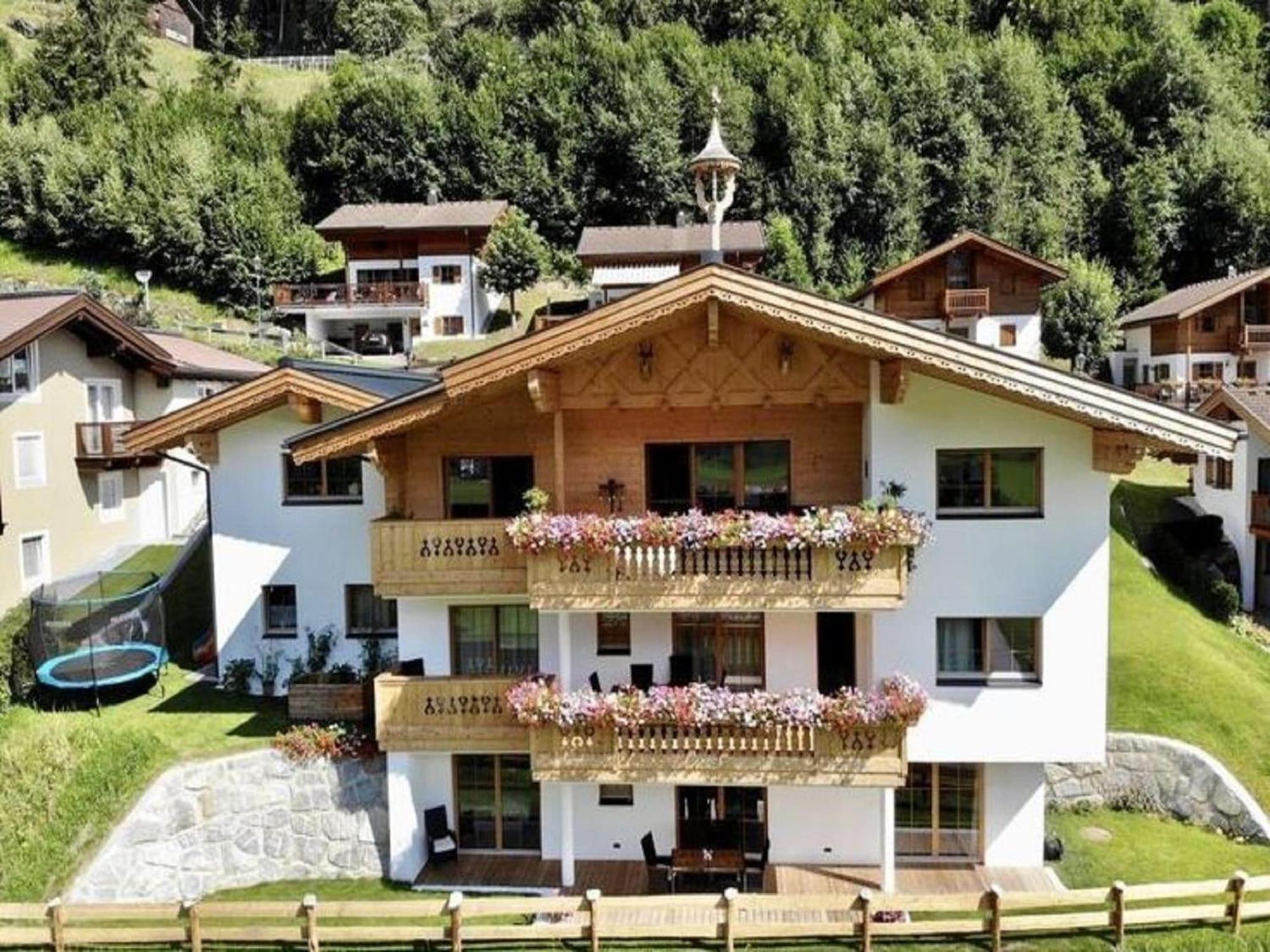 Luxurious Apartment With Sauna In Koenigsleiten Wald im Pinzgau Exterior foto