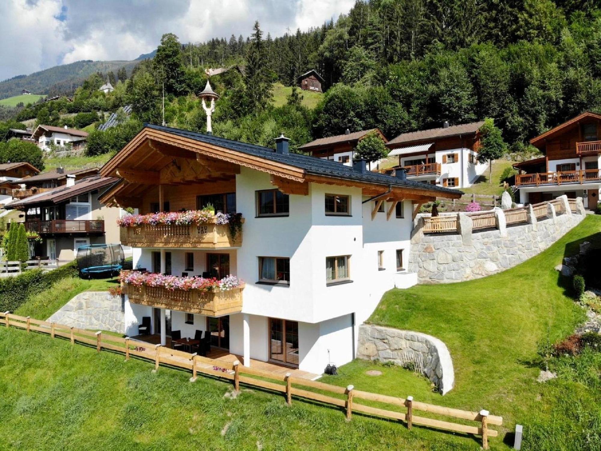 Luxurious Apartment With Sauna In Koenigsleiten Wald im Pinzgau Exterior foto